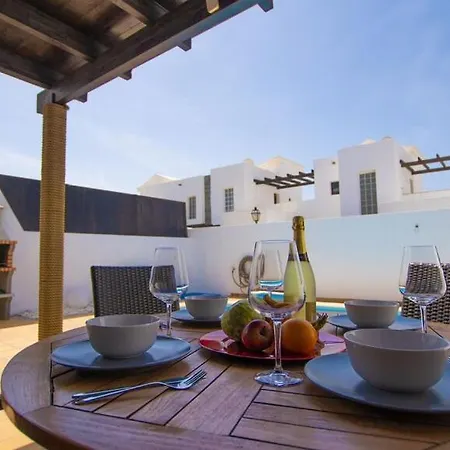 Eila Willa Playa Blanca (Lanzarote)